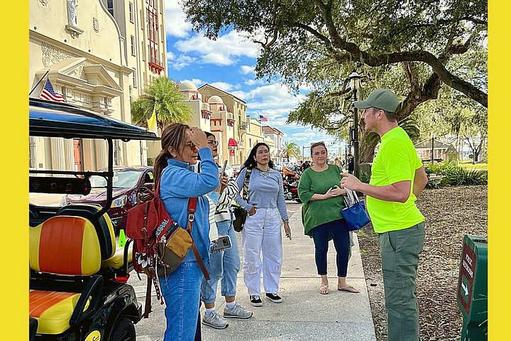 Tour Gastronómico Histórico de San Agustín en Carro Eléctrico con Recogida