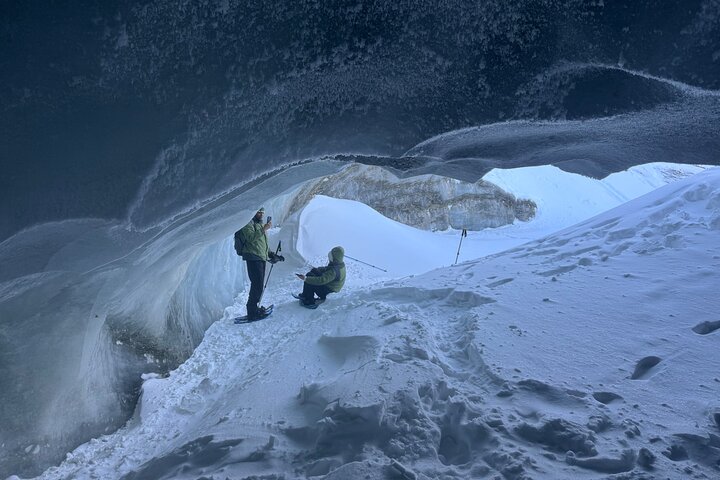 Avventura nella Grotta di Ghiaccio del Ghiacciaio Castner da Fairbanks