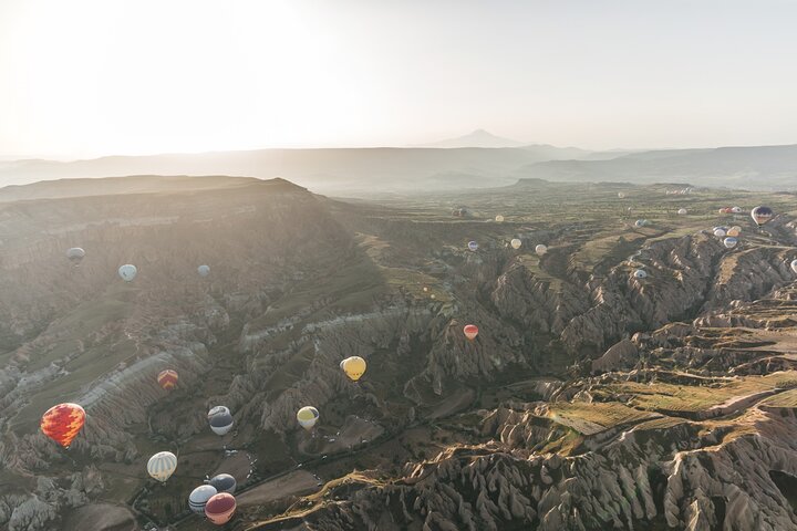 Passeio de balão de ar quente ao nascer do sol em Goreme, Capadócia