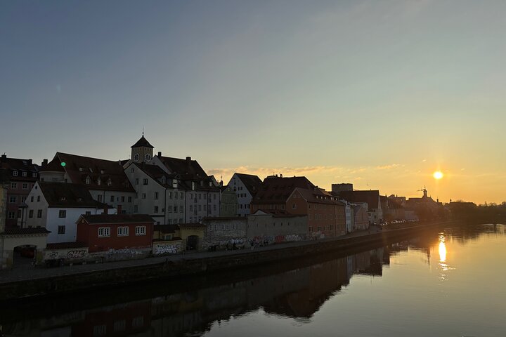 Regensburg Private Tour. Personligheter, konst och mat