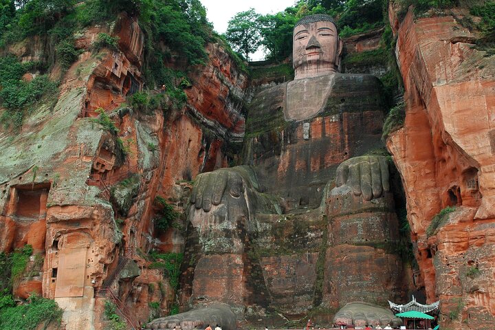 Leshan Gigante Buddha e Huanglongxi città antica Tour privato di un giorno
