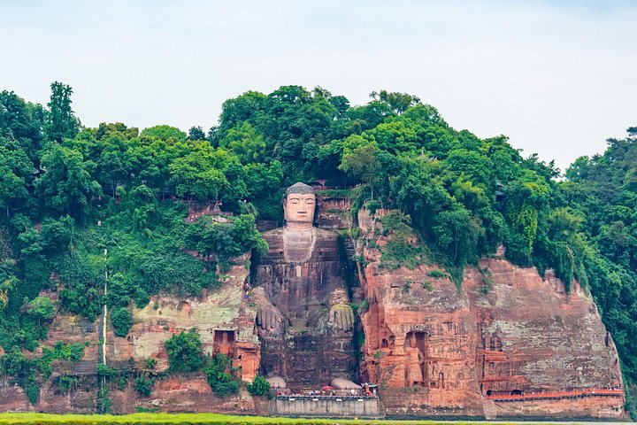 Leshan Gigante Buddha e Huanglongxi città antica Tour privato di un giorno