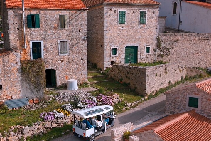 Hvar Lavenderfelt, Stenbyer og naturskjønne utsikter av eTuk Tuk
