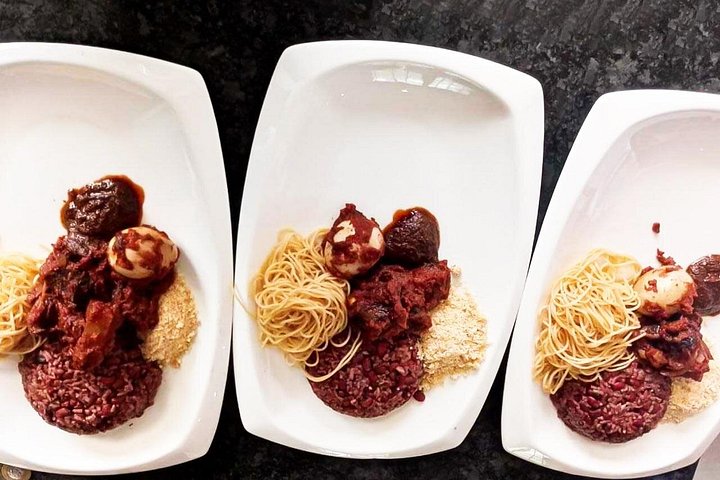 Ghanaian Food Tasting Experience with Music and Drinks