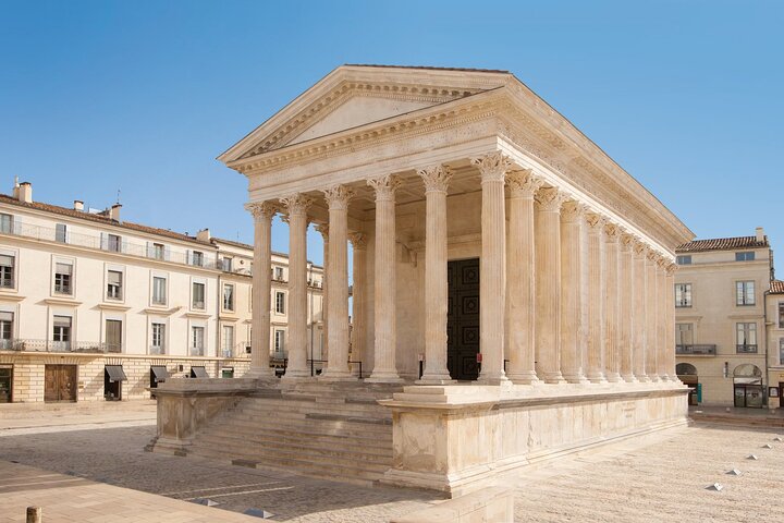 NIMES | Recorrido privado a pie de 2 horas por el centro histórico de Nimes