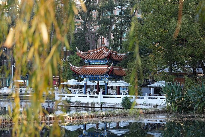 All Inclusive Kunming Tour till Stone Forest, Flower och Bird Market