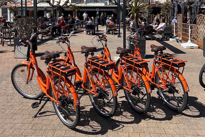 Explora Gruissan en bicicleta: playas, marismas y viñedos, libertad.