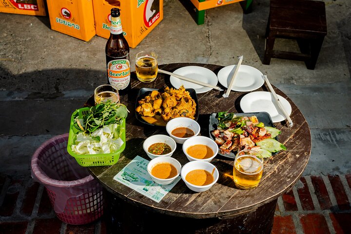 Mekong Meals Food Tour com mais de 15 degustações