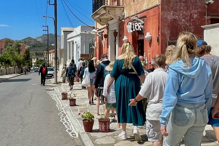 Naxos: Höhepunkte-Bustour mit freier Zeit zum Mittagessen in Apeiranthos