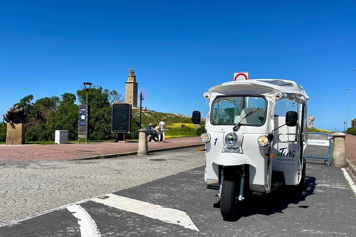 Descubra A Coruña: Passeio Privado de Tuk-Tuk de 1 Hora