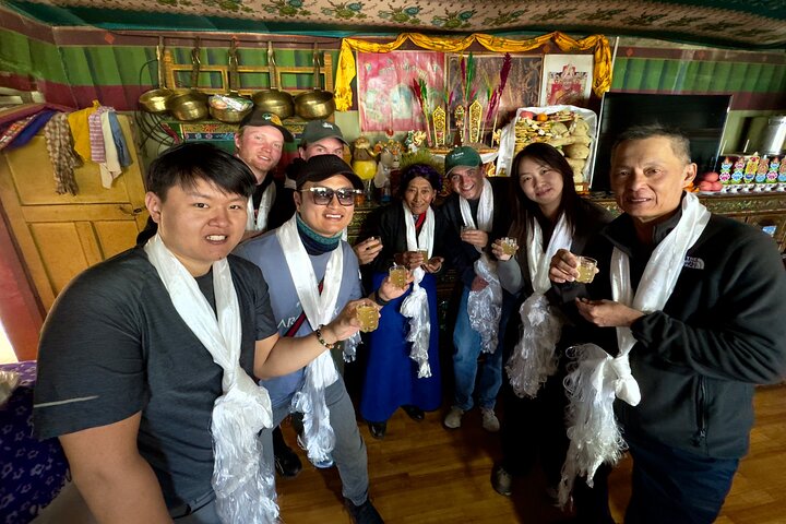 Excursão de 7 Dias de Lhasa a Kathmandu em grupo pequeno no Tibete via EBC