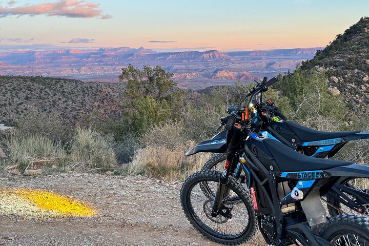 Elektrisk Dirt Bike Tour – Scenic Sunset Adventure i nærheden af Zion