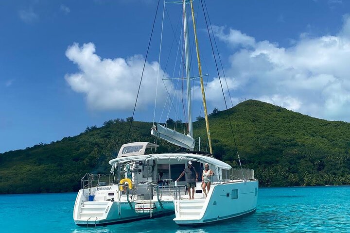 Crucero privado en catamarán de 7 días: descubra las Islas de Sotavento.