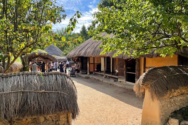 Hwaseong Fortress/Folk Village/Palace/Starfield Tour from Seoul