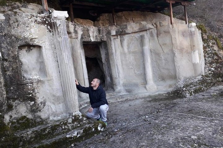 Tour del Patrimonio de la UNESCO: Antiguo Lin y Tumbas Reales de Selca