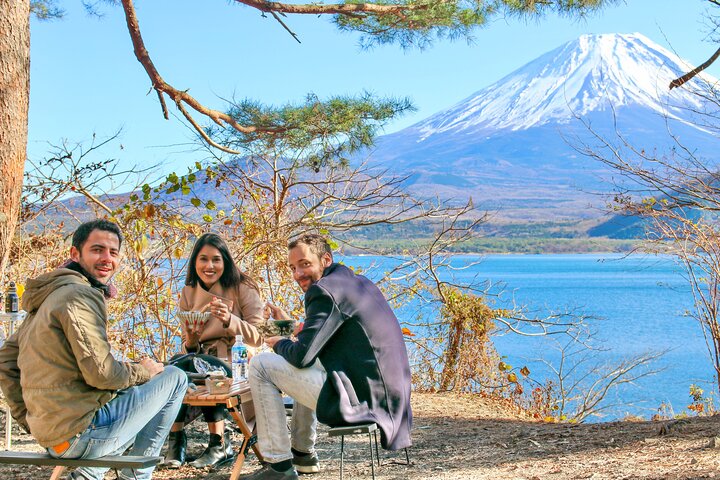 Private Mt Fuji Tour fra Tokyo: Scenic BBQ & Hidden Gems