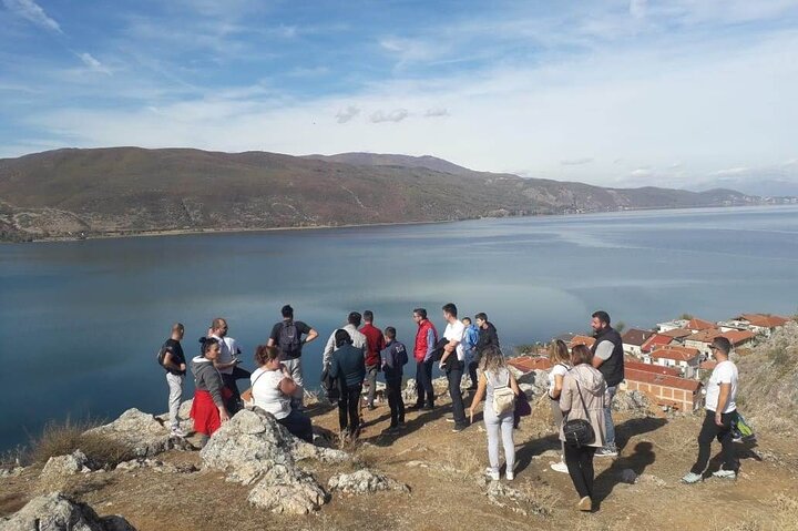 Tour del Patrimonio de la UNESCO: Antiguo Lin y Tumbas Reales de Selca