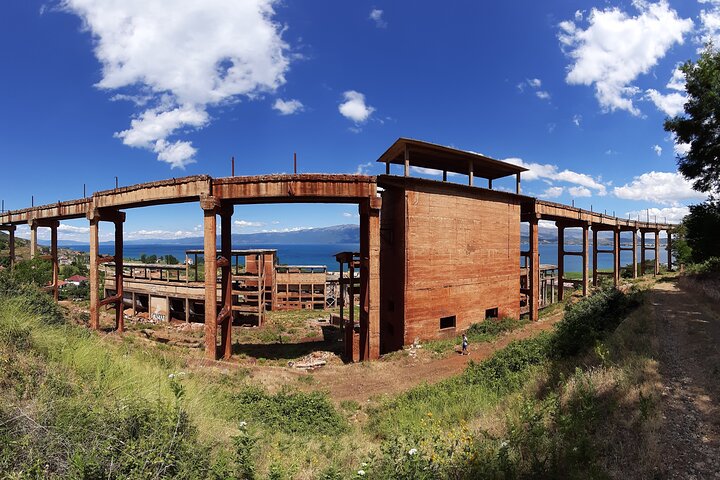 Tour del Patrimonio de la UNESCO: Antiguo Lin y Tumbas Reales de Selca