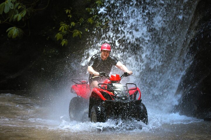 Kuber ATV Bali door Rivier, Rijstveld, Tunnel en Waterval