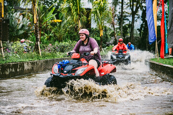 Kuber ATV Bali door Rivier, Rijstveld, Tunnel en Waterval