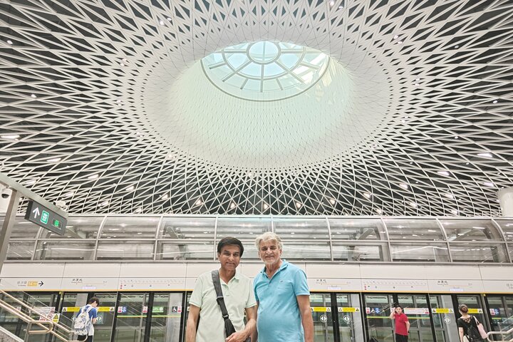Visite privée d'une journée à Shenzhen avec service de voiture Tech + Culture + Shopping