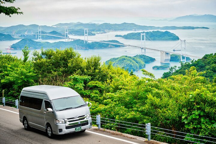 Excursión de un día a Matsuyama en taxi privado para hasta 9 personas