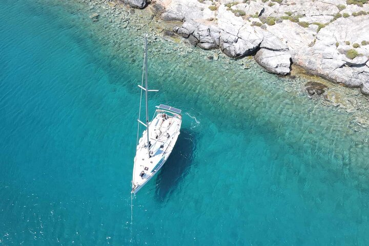 Daglig cruise til Dia Island med all-inclusive måltid og drikke