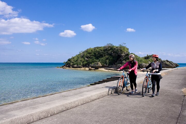Tour in bicicletta di 3 ore a Okinawa con guida parlante inglese