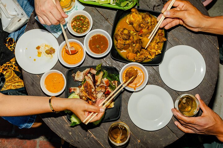 Mekong Meals Food Tour com mais de 15 degustações