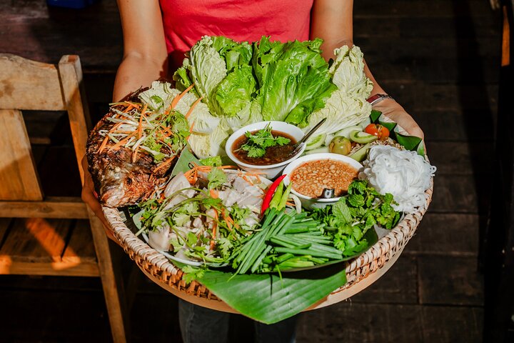 Mekong Meals Food Tour com mais de 15 degustações