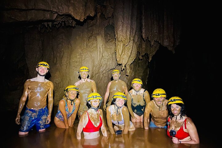 Visite d'une journée de la grotte sombre et de la grotte de Phong Nha