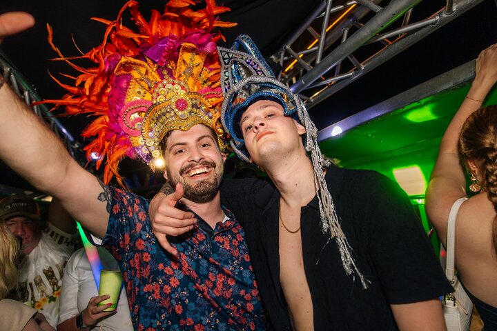 Bus de fête pour la vie nocturne à Aruba avec boissons illimitées et DJ