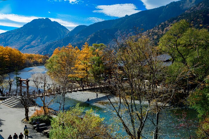 Kamikochi & Castello di Matsumoto: Una perfetta giornata Natura & Patrimonio