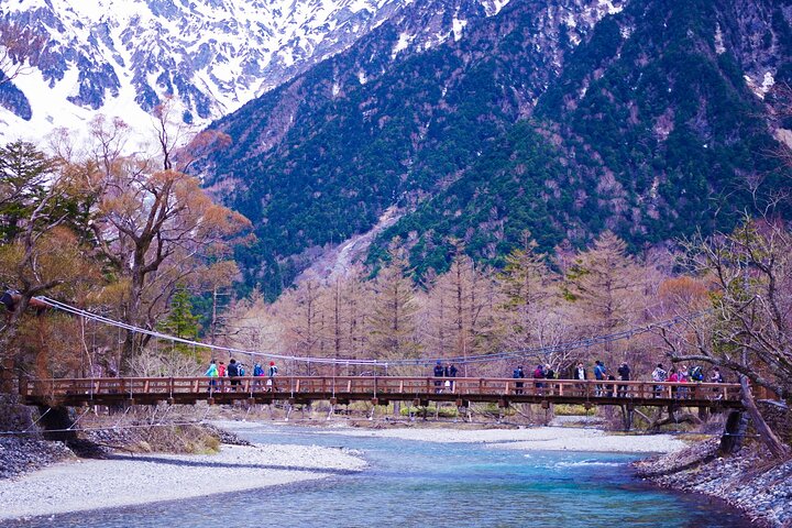 Kamikochi & Castello di Matsumoto: Una perfetta giornata Natura & Patrimonio