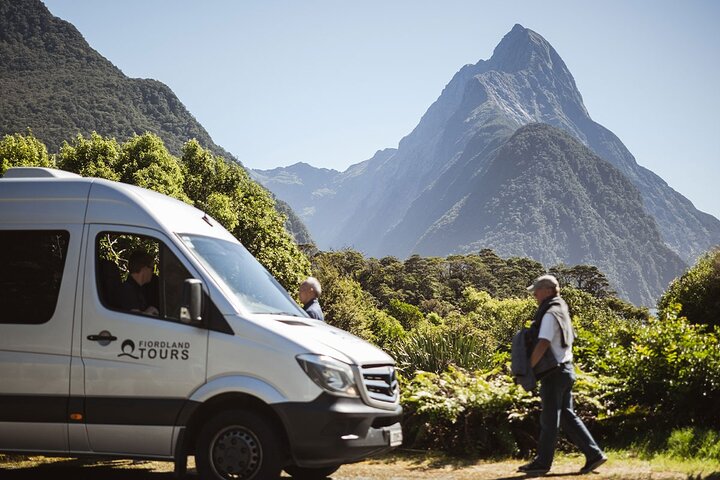 Prisvindende Milford Sound Full Day Tour & Cruise fra Te Anau