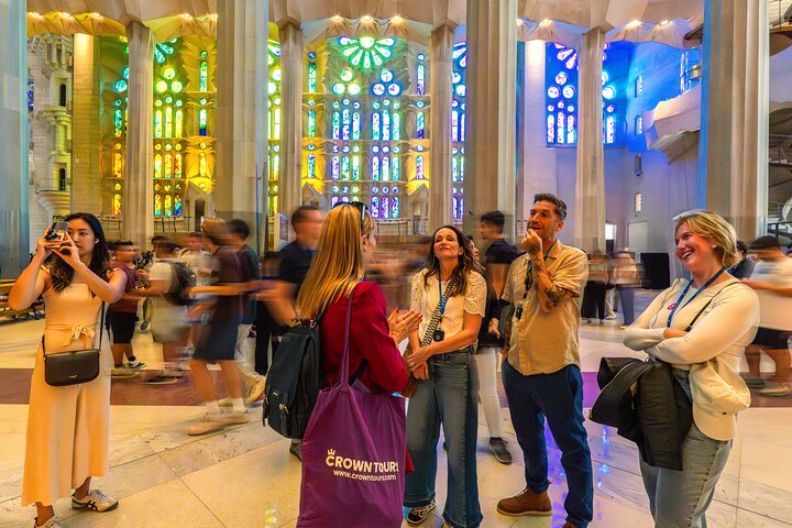 Barcellona : accesso prioritario alla Sagrada Familia e visita guidata