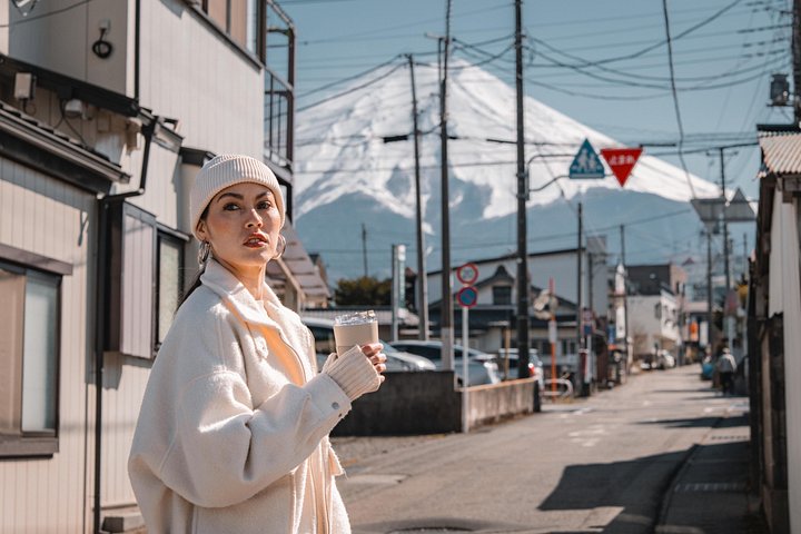 Mt. Fuji 2-Hour Photo Shoot with a Local Photographer-Kawaguchiko