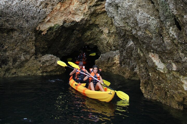 Kajaktour in kleiner Gruppe zu den Ponta da Piedade-Höhlen – Lagos