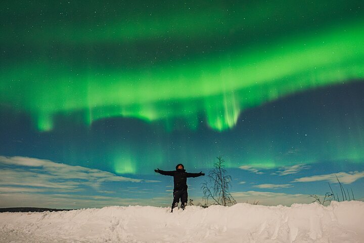 Excursión para grupos pequeños para fotografiar la aurora boreal en Rovaniemi