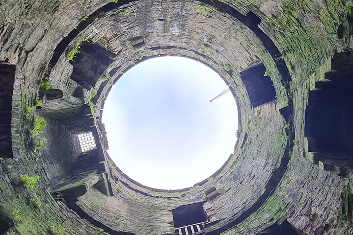 Open groepsrondleiding door Conwy Castle met een officiële gids