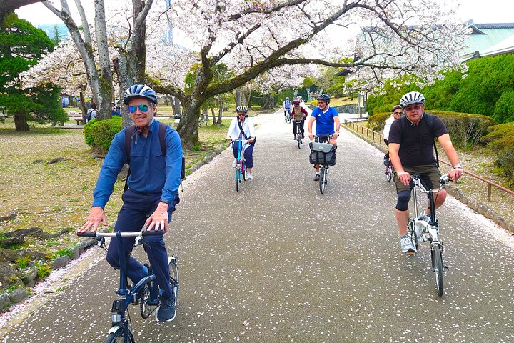 Tokushima og Mt. Bizan BROMPTON Slow Cycling Tour