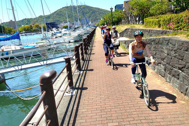 Tokushima og Mt. Bizan BROMPTON Slow Cycling Tour