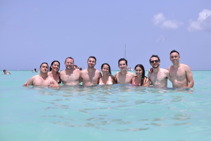 Aventura en Samaná: Cayo Levantado y Salto del Limón.