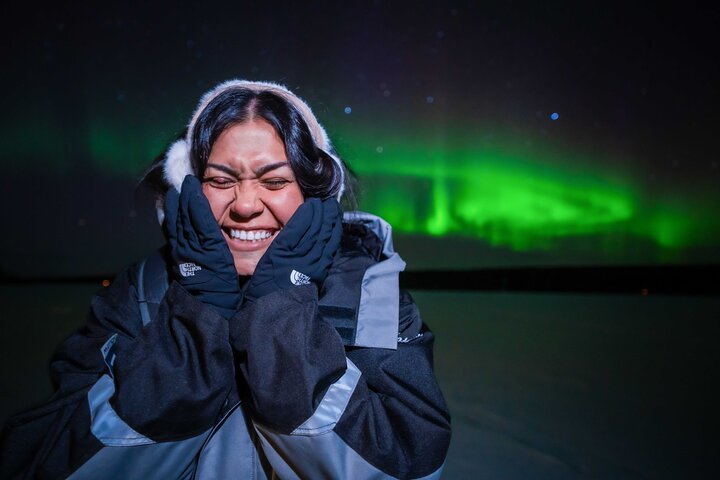 Excursión para grupos pequeños para fotografiar la aurora boreal en Rovaniemi