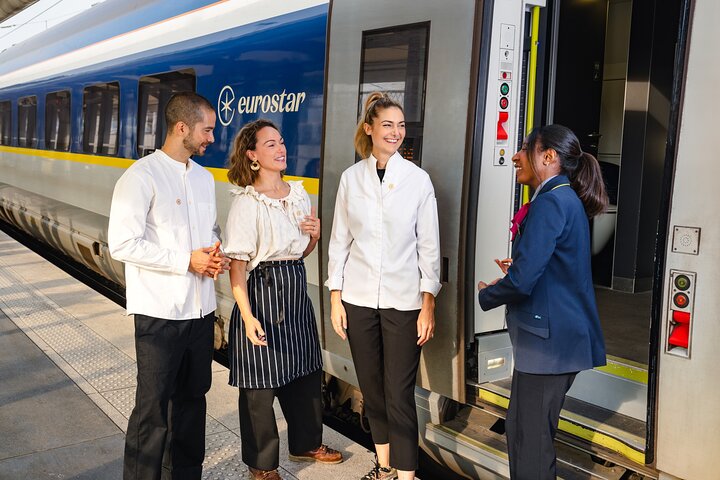 Guided Luxury Paris Day Trip with Optional Lunch at the Eiffel Tower