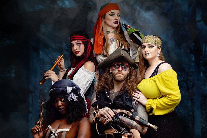 Baltimore Hechizado : La venganza del cuervo, Bones & Ballads Tour fantasma