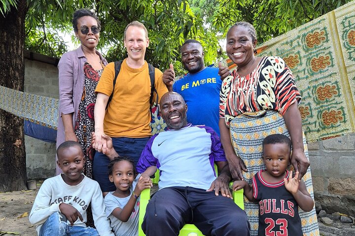 Deltag i de lokale i 3 dage: Homestay, musik, dans og akrobatik