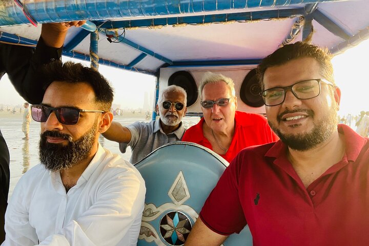 Volledige dag privé Karachi City Tour (geschiedenis en cultuur)