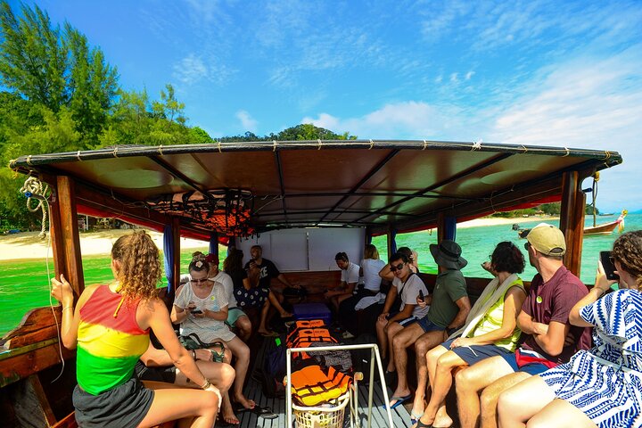 Koh Lanta 4 Islands av Private Longtail Boat med Emerald Cave