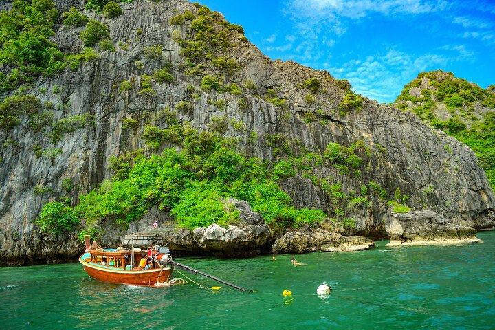 Koh Lanta 4 Islands av Private Longtail Boat med Emerald Cave